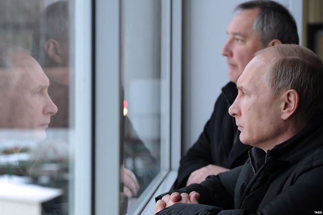 Путин объявил выговоры Рогозину
